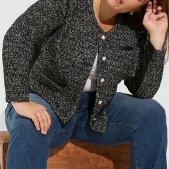 ๐ Cropped Boucle Jacket 0 L 12 NWT Torrid New Lady Jacket - Picture 2 of 8